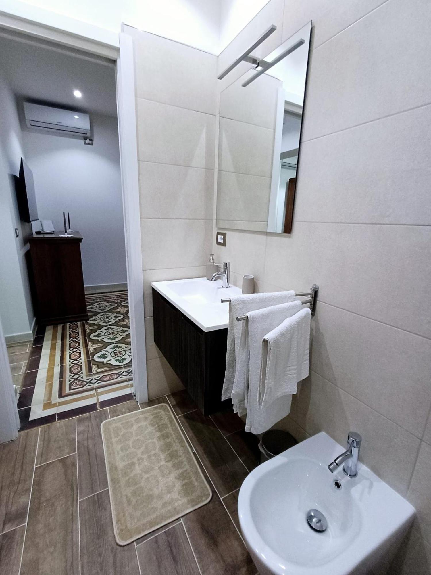 San Marco Apartment Bari Esterno foto